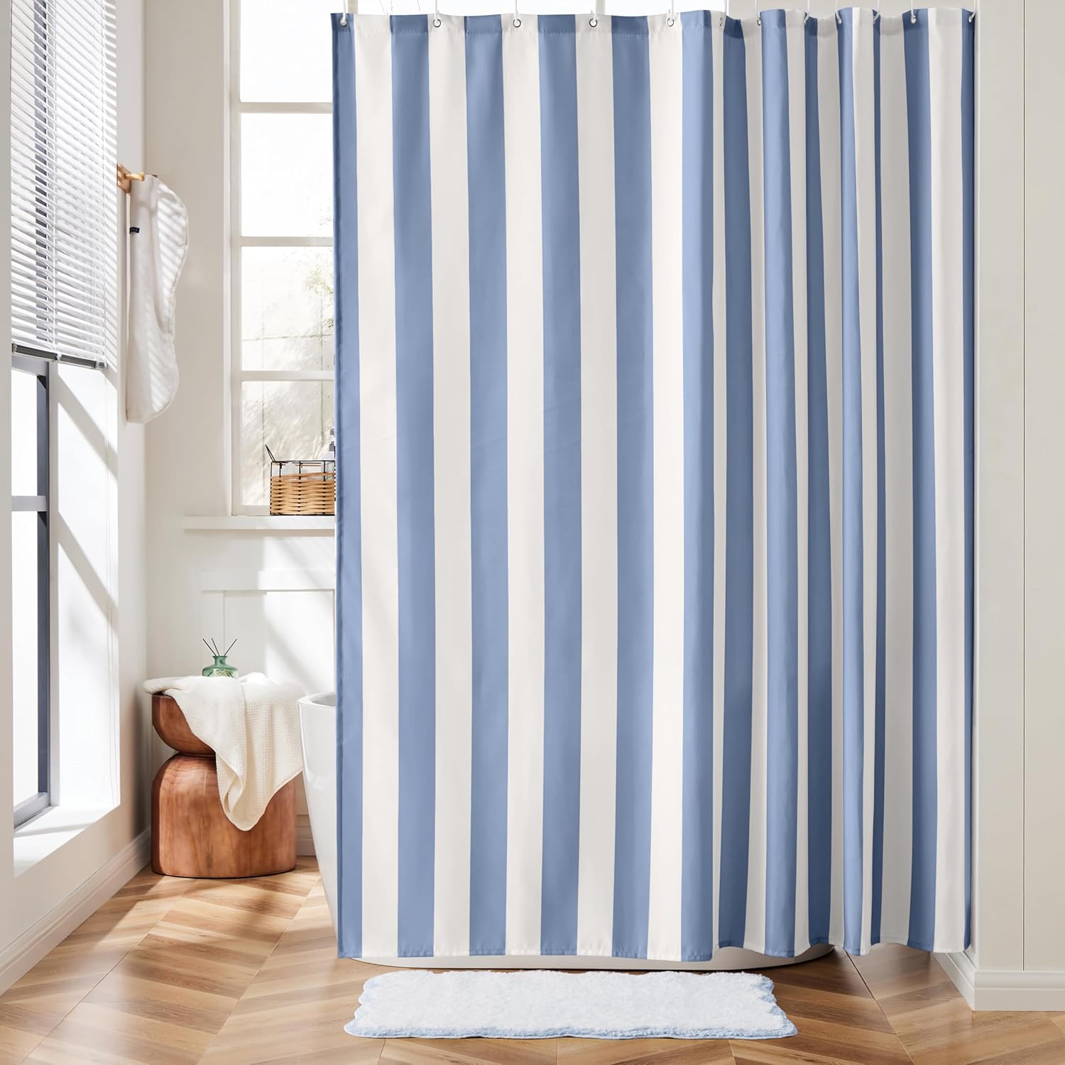 Moderner Blau-Weiß Gestreifter – Shower Curtain Liner Bewertung und Preis